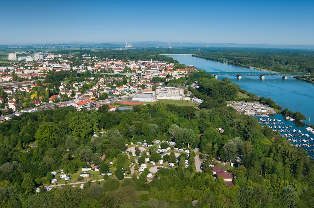 Donaupark Camping Tulln Hotel Tulln An Der Donau Exterior photo